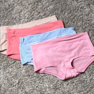 Bundle Of Four Pair  Love by Gap breathe Shorty Boy Shorts New